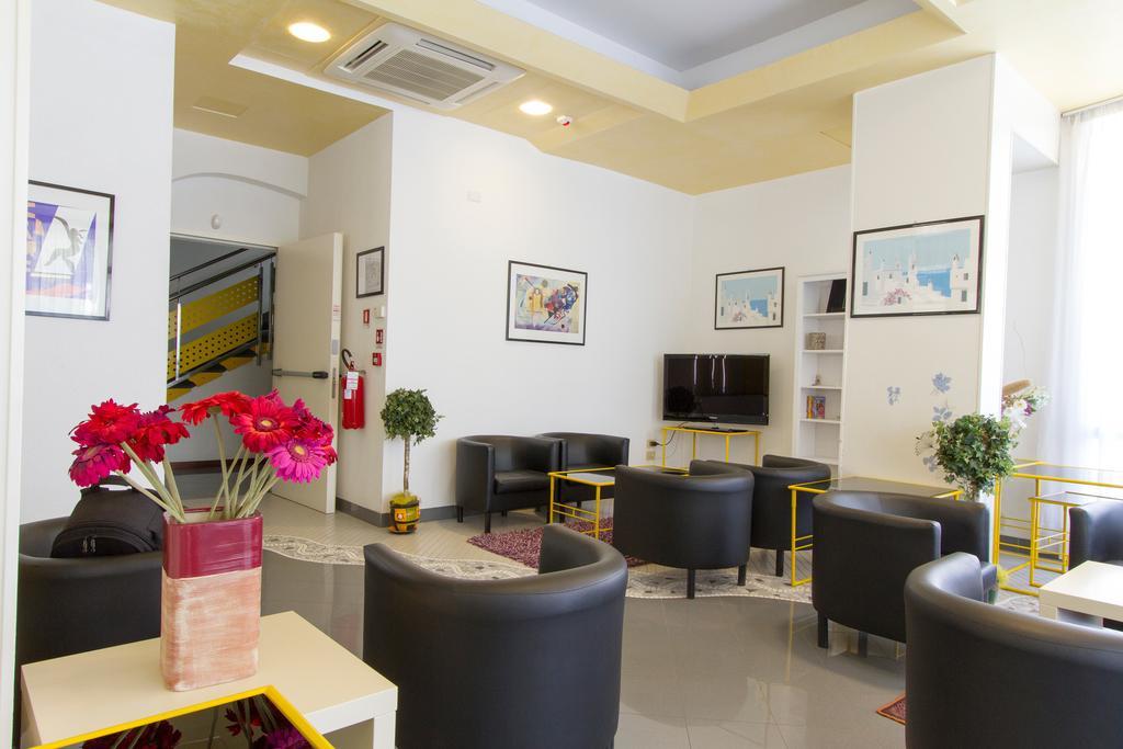 Hotel Desire' Riccione Bagian luar foto