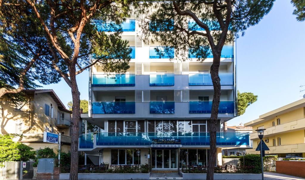 Hotel Desire' Riccione Bagian luar foto