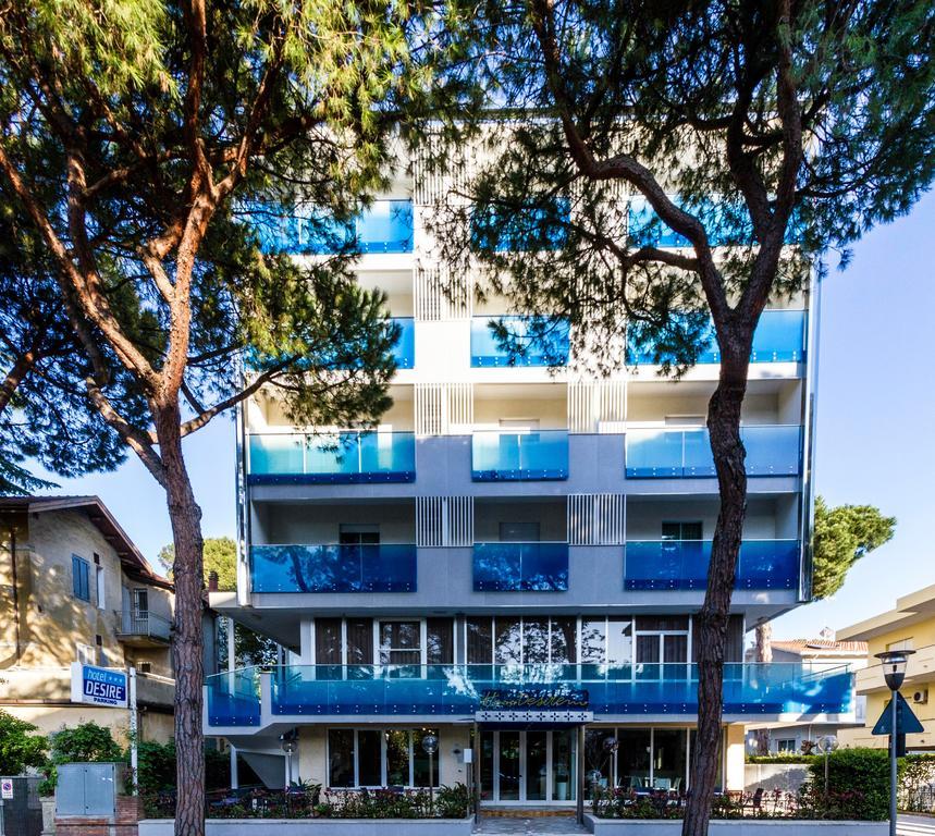 Hotel Desire' Riccione Bagian luar foto