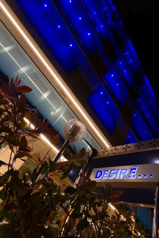Hotel Desire' Riccione Bagian luar foto