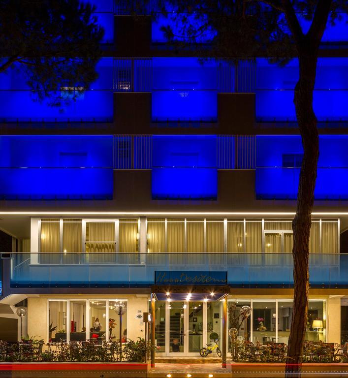Hotel Desire' Riccione Bagian luar foto