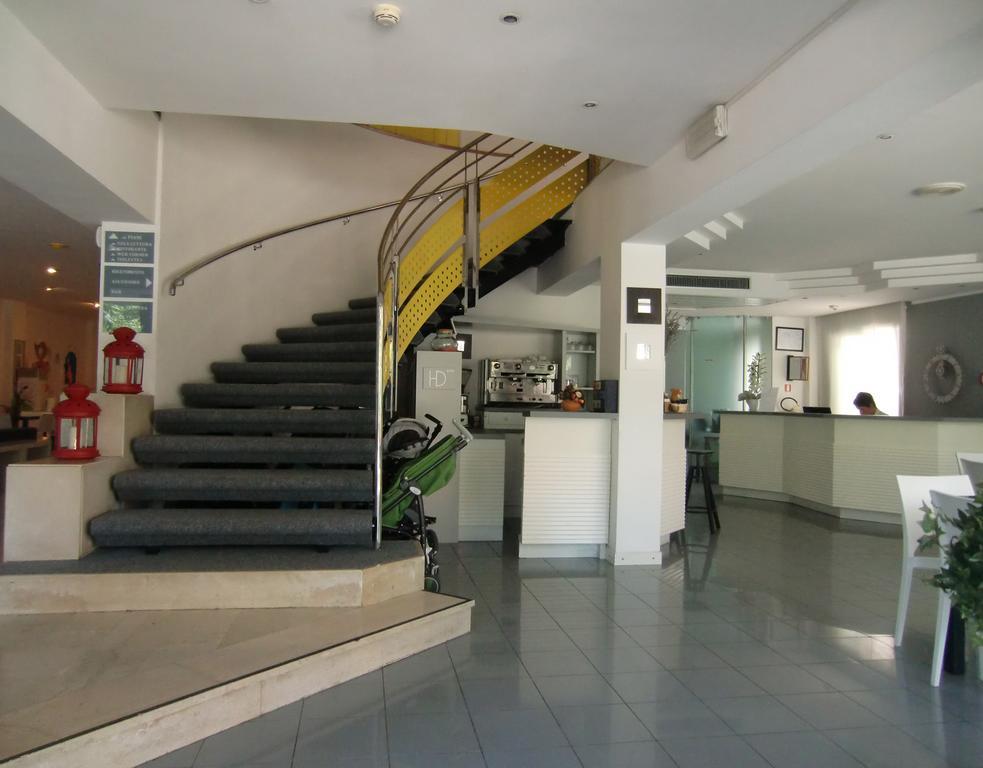 Hotel Desire' Riccione Bagian luar foto