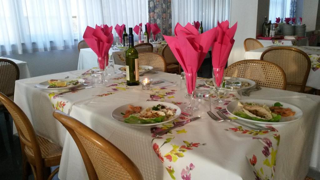 Hotel Desire' Riccione Bagian luar foto